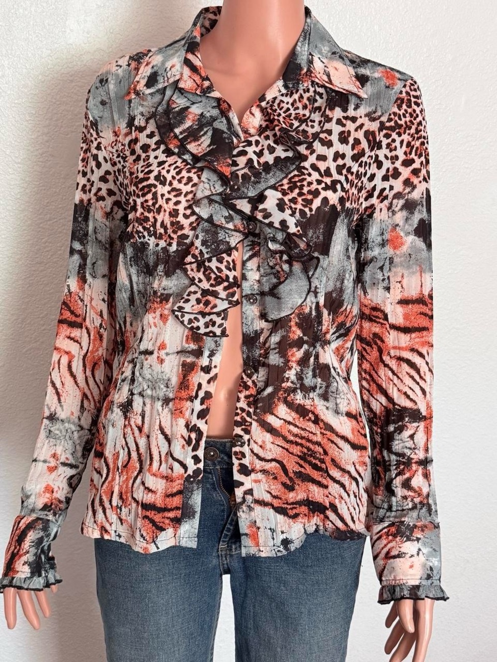 Y2K Animal Print Ruffle Button-Down Blouse / Crinkle Leopard & Tiger Print Top 8